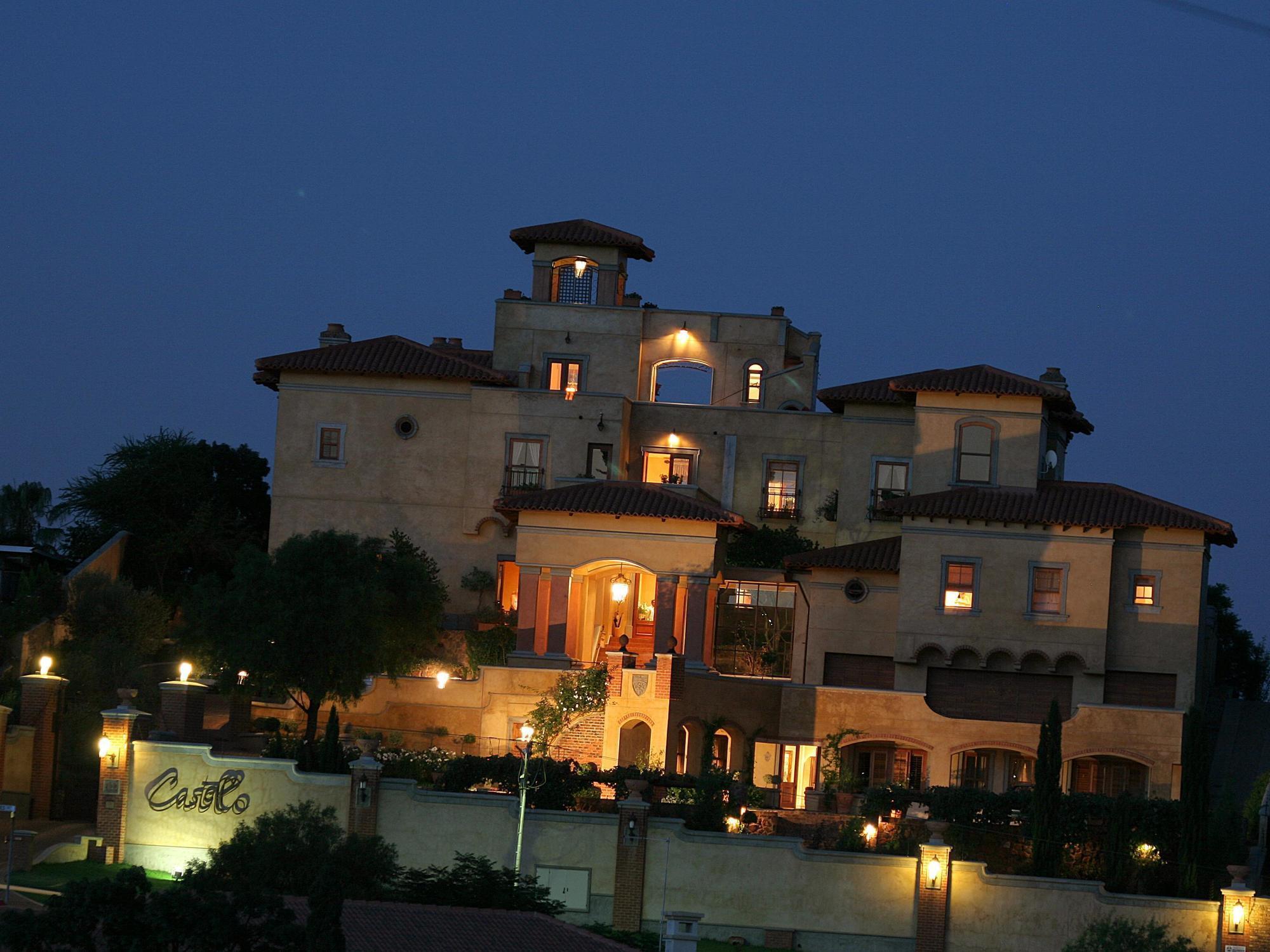 Castello Di Monte Hotel Pretoria Exterior photo